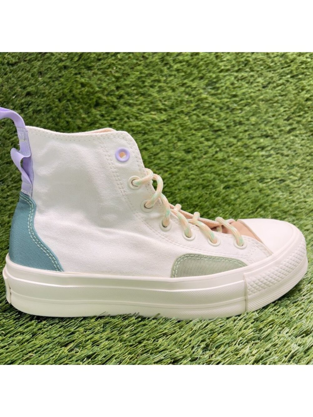 Converse Chuck Taylor All Star Lift Women Size 8.5 White Athletic Shoes Sneakers